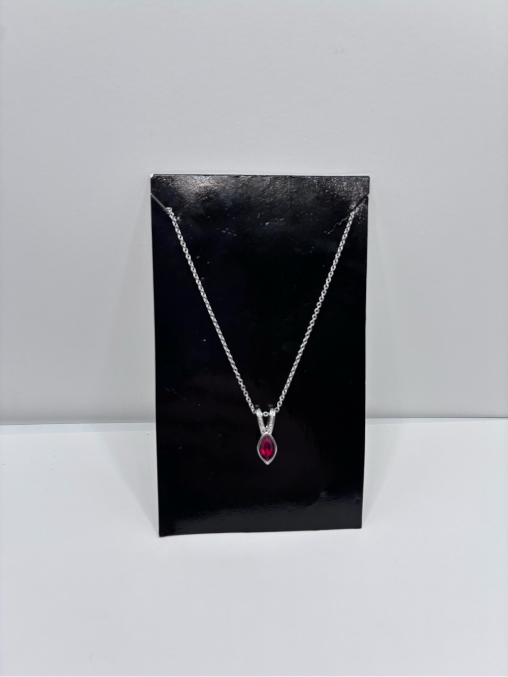 New Vintage Crimson Red Navette Stone Silver Toned Pendant Gothic Necklace